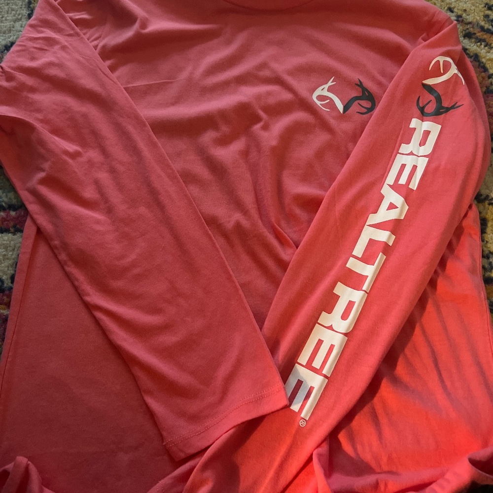Long sleeve shirts